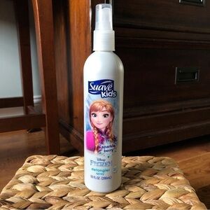 Suave Kids sparkle berry Disney Frozen detangler spray